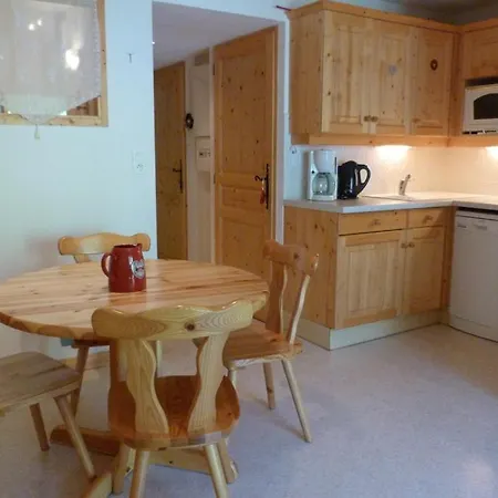 Vue Roche Parstire, 4 Personnes, 1 Chambre, 1 Coin Montagne - Hc07